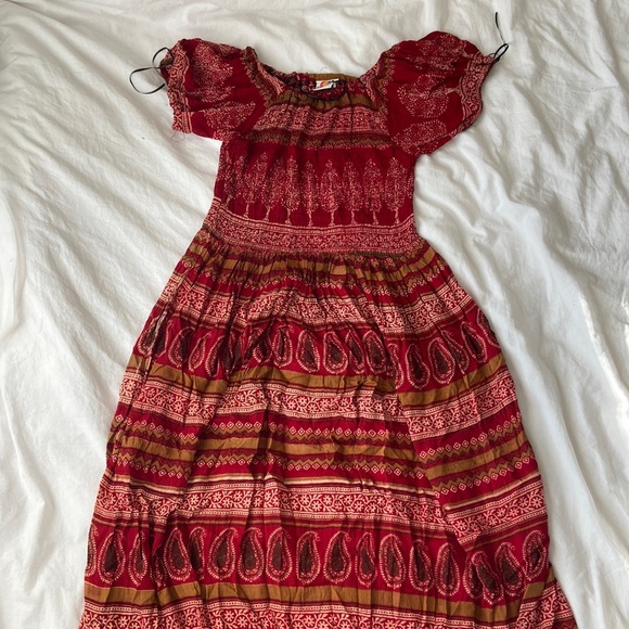 beautiful red dress🍷 - Picture 1 of 5